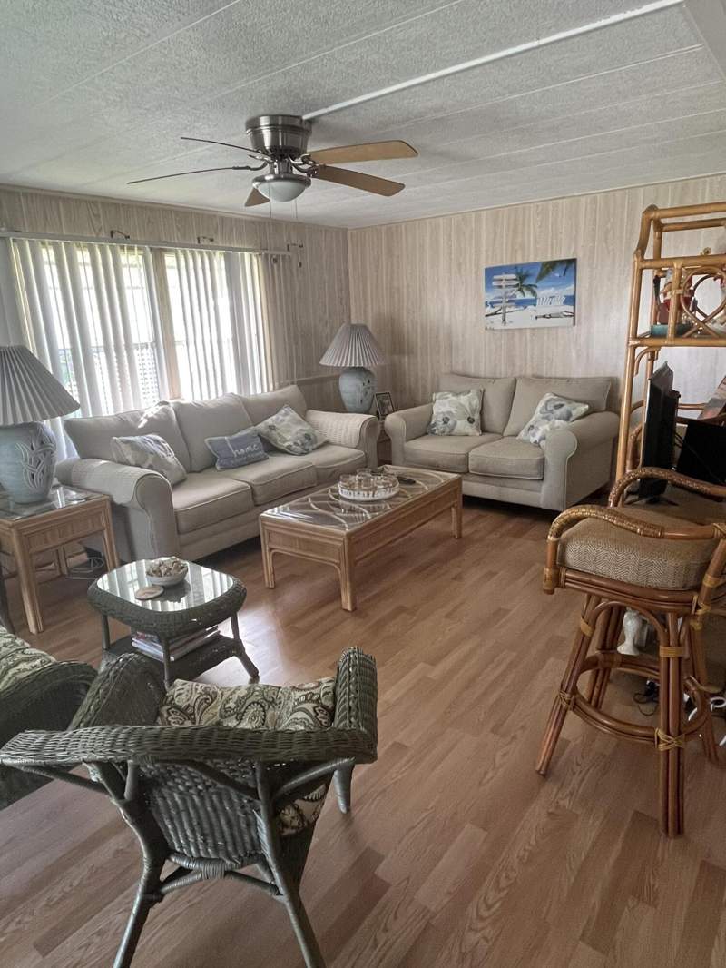 2 bedroom Manufactured Home at 97 N Warner Drive, Pinelake Village, Jensen Beach — photo 4