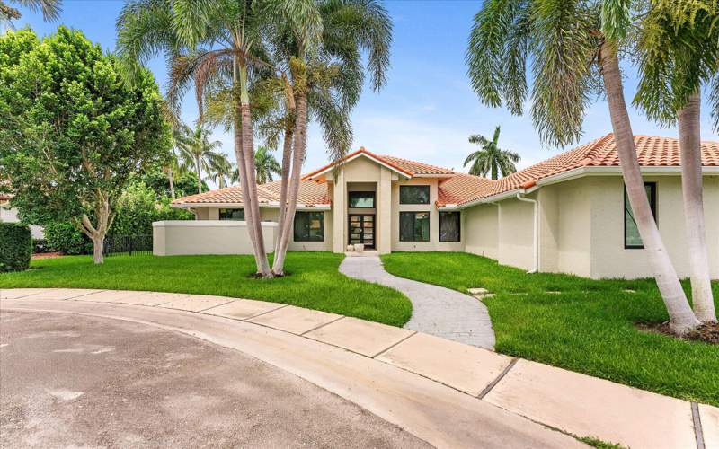 5 bedroom Single Family Residence at 3131 St Annes Place, The Hamptons in Woodfield Country Club, Boca Raton — photo 2
