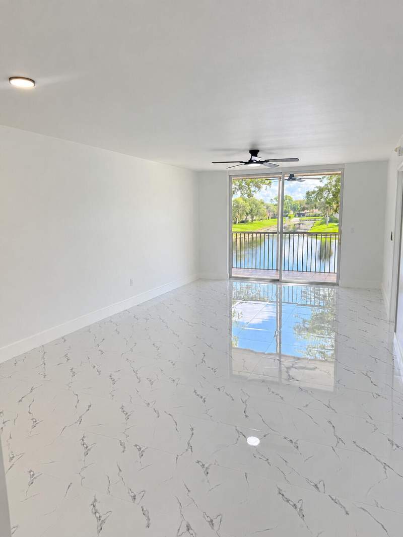 2 bedroom Condominium at 7751 Southampton Terrace #213, Southampton Condominium H, Tamarac — photo 2