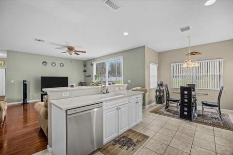 1126 SW East Louise Circle, Port St. Lucie FL - photo 15 of 44