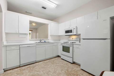 527 NW Portofino Lane, Port St. Lucie FL - photo 11 of 25