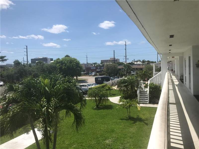 2 bedroom Stock Cooperative at 1401 SE 7th Avenue #9, Cypress Ridge Apt Co-Op, Pompano Beach — photo 4