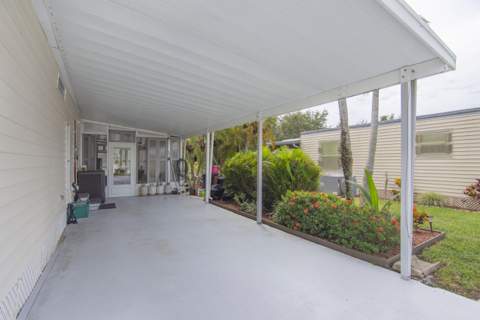 16 Santa Maria Court, Port St. Lucie FL - photo 6 of 41