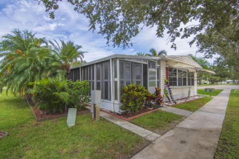 16 Santa Maria Court, Port St. Lucie FL - photo 9 of 41