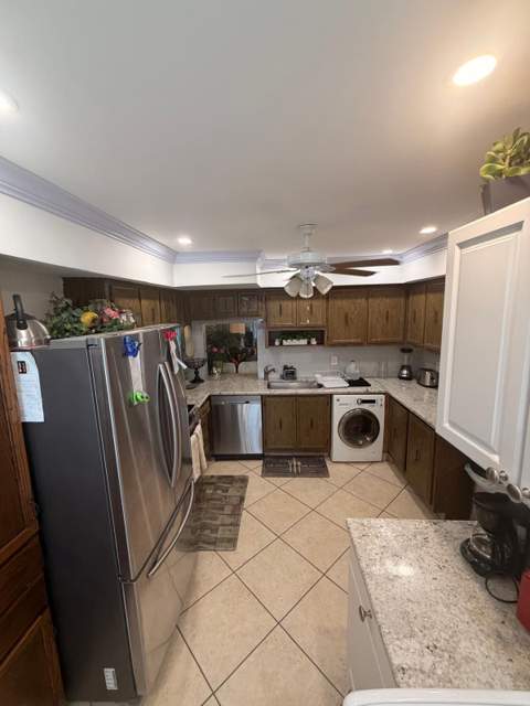 627 Laconia Circle #B, Lake Worth FL - photo 10 of 26
