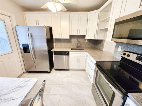 2300 Park Lane #216, Hollywood FL - photo 13 of 35
