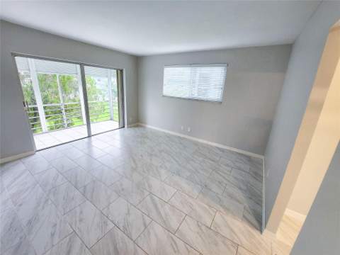 2300 Park Lane #216, Hollywood FL - photo 16 of 35