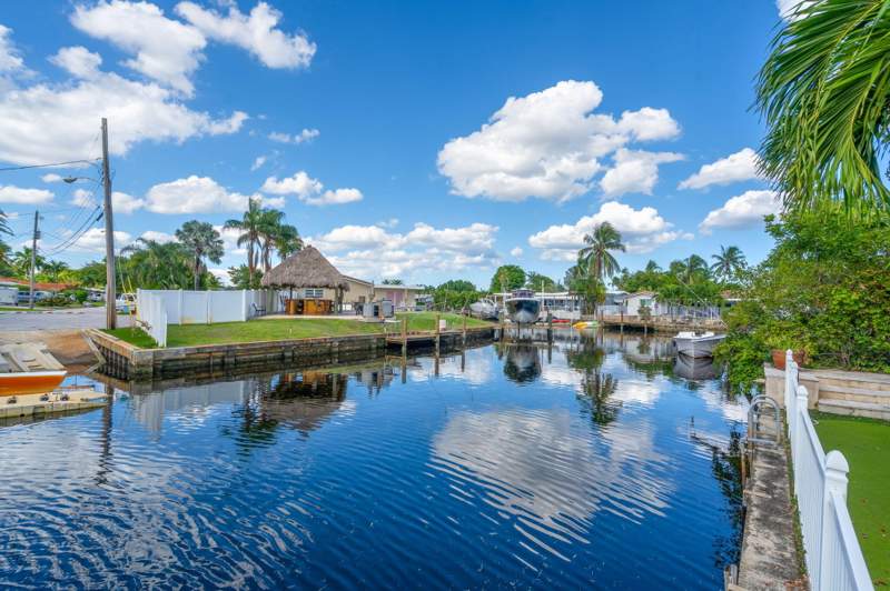 3 bedroom Single Family Residence at 421 SW 18th Street, Boulevard Park Isles Sec 5, Pompano Beach — photo 5