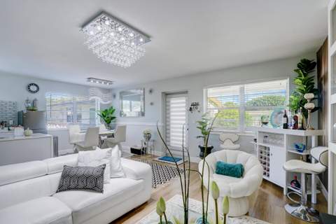 203 S Windsor I #203, West Palm Beach FL - photo 13 of 58