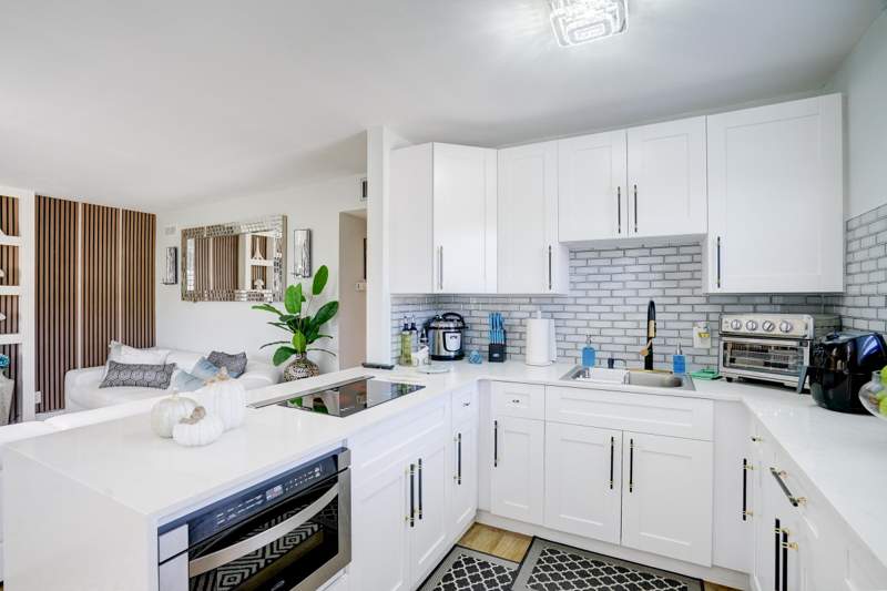 2 bedroom Condominium at 203 S Windsor I #203, Windsor Condos, West Palm Beach — photo 3