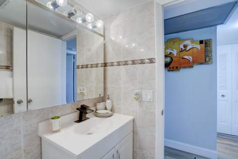 203 S Windsor I #203, West Palm Beach FL - photo 24 of 58