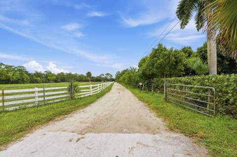 1812 B Road, Loxahatchee Groves FL - photo 16 of 17
