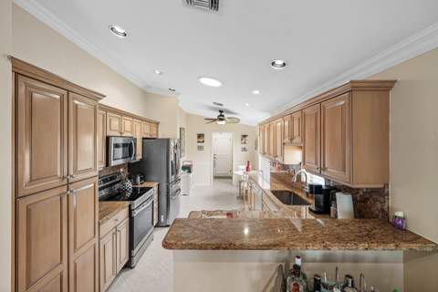 7613 Caprio Drive, Boynton Beach FL - photo 11 of 51