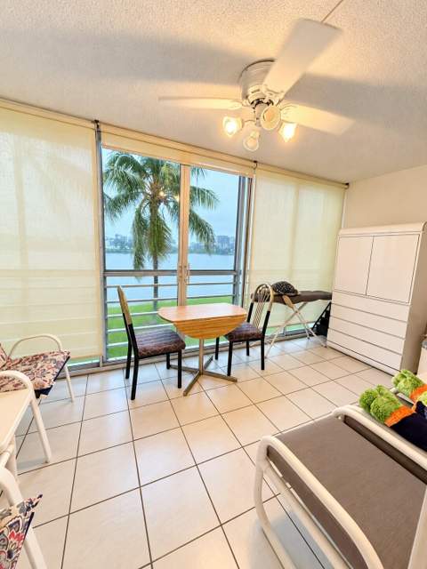2035 Yarmouth B #2035, Boca Raton FL - photo 16 of 18