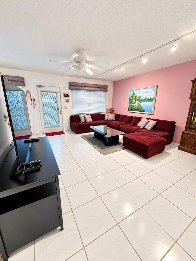2 bedroom Condominium at 2035 Yarmouth B #2035, Yarmouth At Century Village Condo, Boca Raton — photo 4