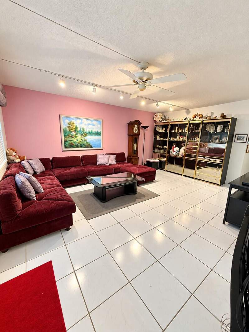 2 bedroom Condominium at 2035 Yarmouth B #2035, Yarmouth At Century Village Condo, Boca Raton — photo 2