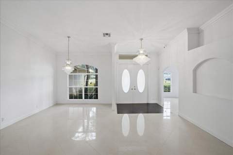 2042 SE Westmoreland Boulevard, Port St. Lucie FL - photo 8 of 86
