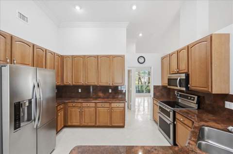 2042 SE Westmoreland Boulevard, Port St. Lucie FL - photo 22 of 86