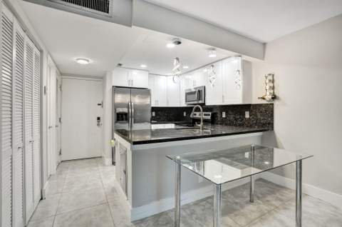 1009 N Ocean Boulevard #207, Pompano Beach FL - photo 12 of 35