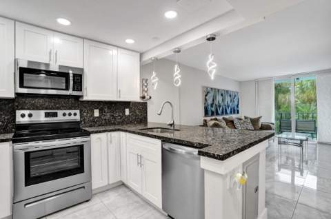 1009 N Ocean Boulevard #207, Pompano Beach FL - photo 10 of 35
