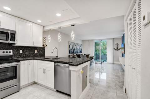 1009 N Ocean Boulevard #207, Pompano Beach FL - photo 9 of 35