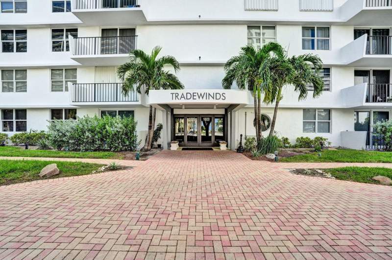 1 bedroom Condominium at 1009 N Ocean Boulevard #207, Tradewinds Of Pompano Condo, Pompano Beach — photo 2