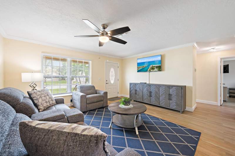 3 bedroom Single Family Residence at 171 Banyan Circle, Jupiter Village Ph III, Jupiter — photo 2