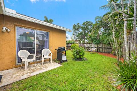171 Banyan Circle, Jupiter FL - photo 13 of 16