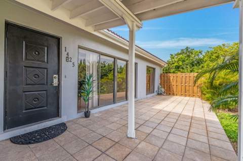 1425 NE 4th Court, Boca Raton FL - photo 7 of 66