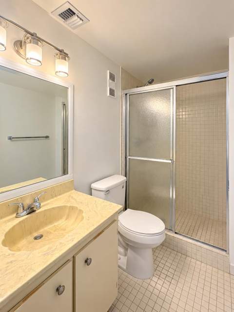 7432 Ashmont Circle #208, Tamarac FL - photo 11 of 43