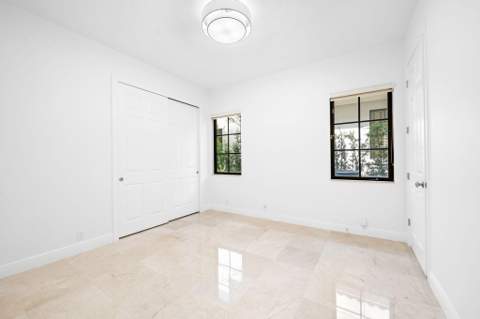 8242 Emerald Avenue, Parkland FL - photo 10 of 57
