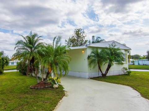 7 La Paloma Lane, Port St. Lucie FL - photo 8 of 49