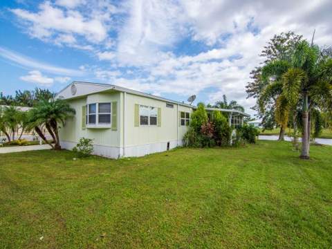 7 La Paloma Lane, Port St. Lucie FL - photo 9 of 49