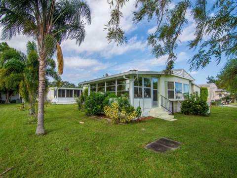 7 La Paloma Lane, Port St. Lucie FL - photo 10 of 49