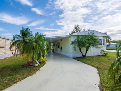 7 La Paloma Lane, Port St. Lucie FL - photo 20 of 49