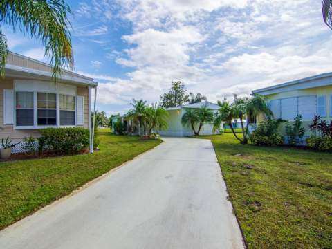 7 La Paloma Lane, Port St. Lucie FL - photo 21 of 49