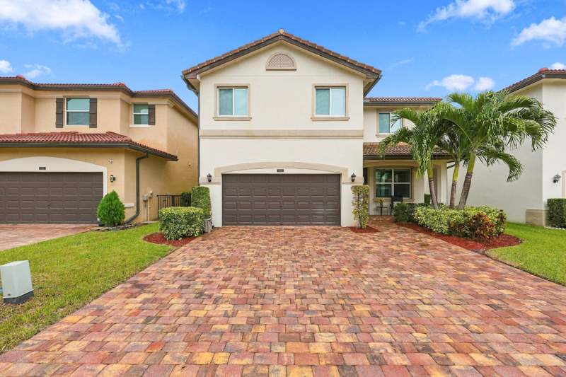 4 bedroom Single Family Residence at 6854 Langdon Way, Abbington Pud, Lake Worth — photo 3