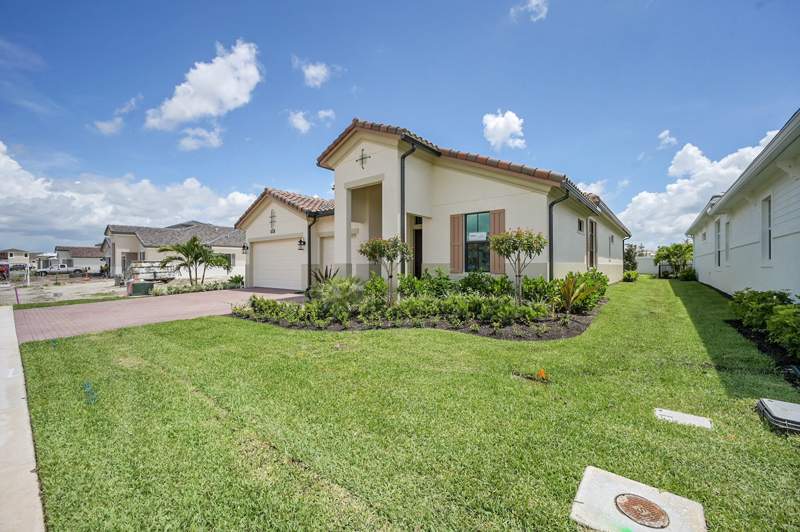 4 bedroom Single Family Residence at 9528 St. Germain Drive, Avenir / L'Ambiance at Avenir, Palm Beach Gardens — photo 3