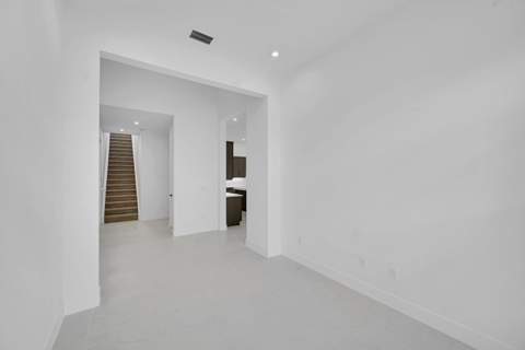 9528 St. Germain Drive, Palm Beach Gardens FL - photo 8 of 43
