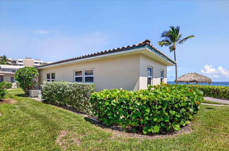 2 bedroom Villa at 1225 Hillsboro Mile #B2, Royal Flamingo Villas Beach Resort, Hillsboro Beach — photo 3