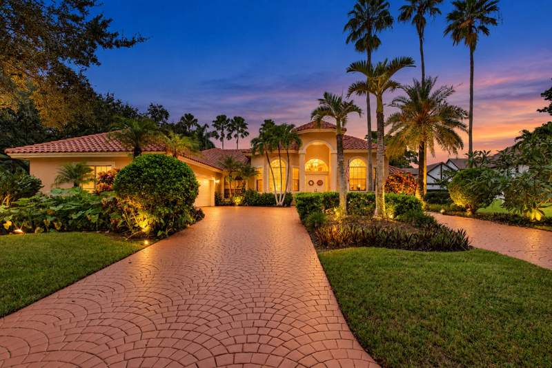 5 bedroom Single Family Residence at 10240 Vestal Court, Maplewood, Coral Springs — photo 5