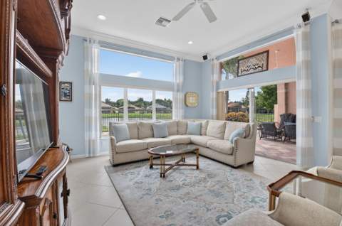7403 Twin Falls Drive, Boynton Beach FL - photo 6 of 101