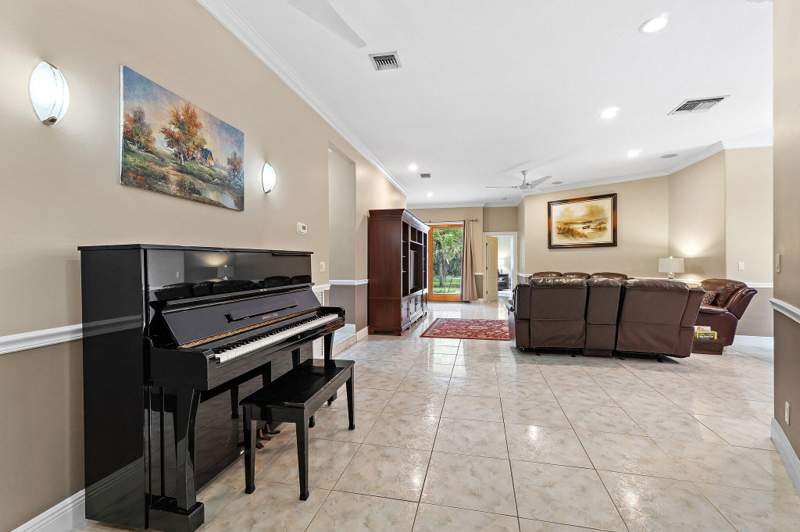 3 bedroom Single Family Residence at 16915 62nd Road, Loxahatchee, Loxahatchee — photo 4