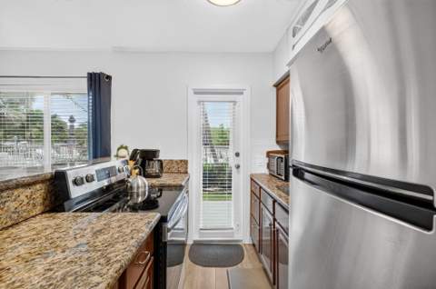 3232 Canal Drive, Pompano Beach FL - photo 19 of 54