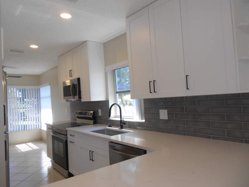 2 bedroom Condominium at 13809 Royal Palm Court #B, Palm Greens At Villa Del Ray Condo II, Delray Beach — photo 3