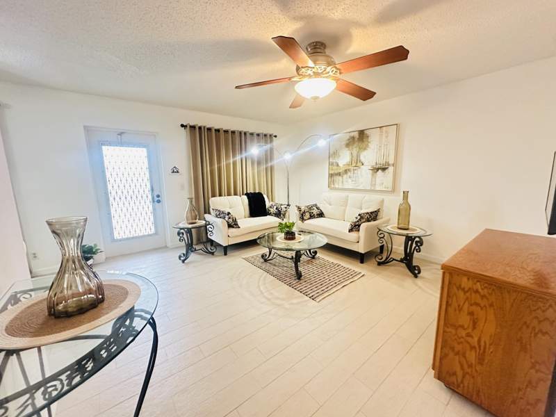 2 bedroom Condominium at 371 Markham Q, Century Village, Deerfield Beach — photo 4