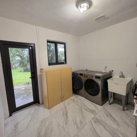 4190 SW 4th Street, Plantation FL - photo 13 of 16