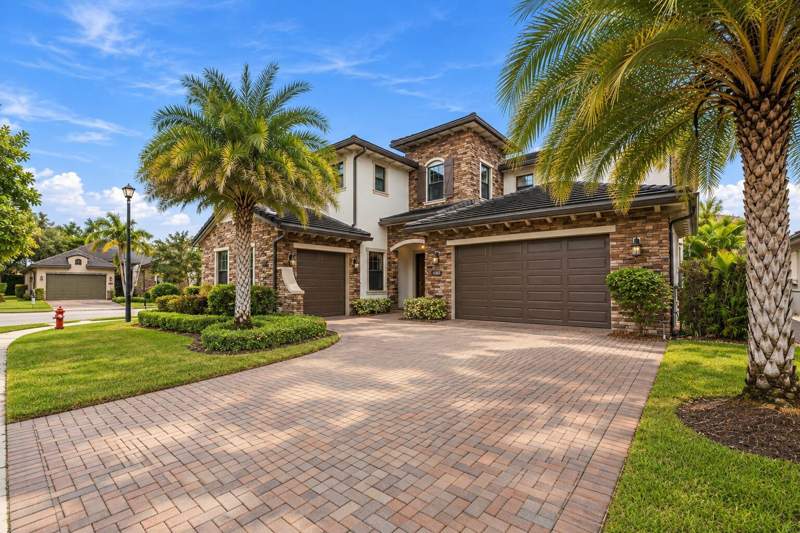 5 bedroom Single Family Residence at 10982 Pinnacle Way, Watercrest-42 Acres, Parkland — photo 4