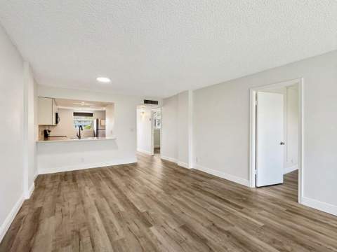 114 Royal Pk Drive #3A, Oakland Park FL - photo 8 of 33