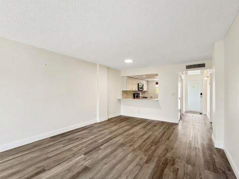114 Royal Pk Drive #3A, Oakland Park FL - photo 7 of 33